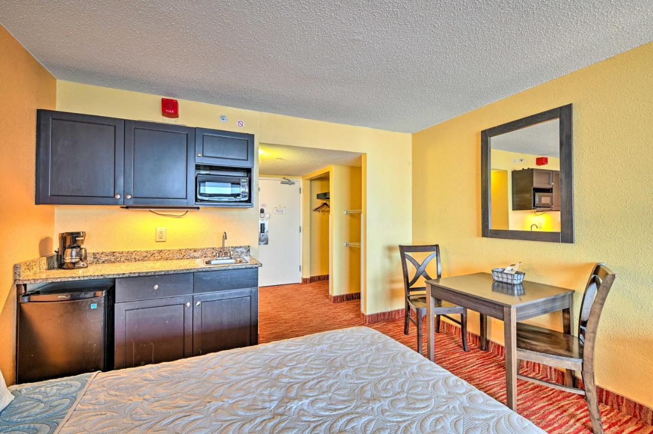 Convenient Myrtle Beach Studio With Balcony! Eksteriør billede