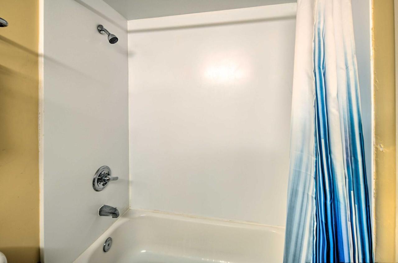 Convenient Myrtle Beach Studio With Balcony! Eksteriør billede